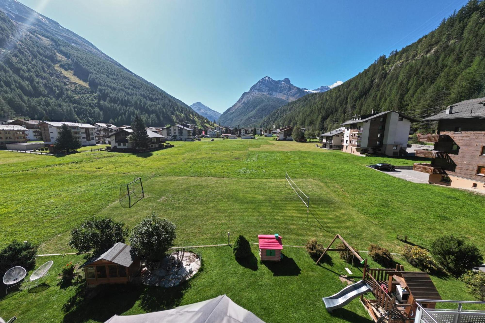 Haus Samurai Saas-Grund Exteriör bild